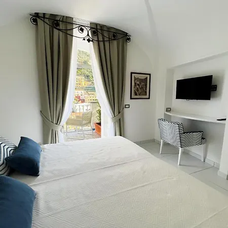 Milky 3* Positano