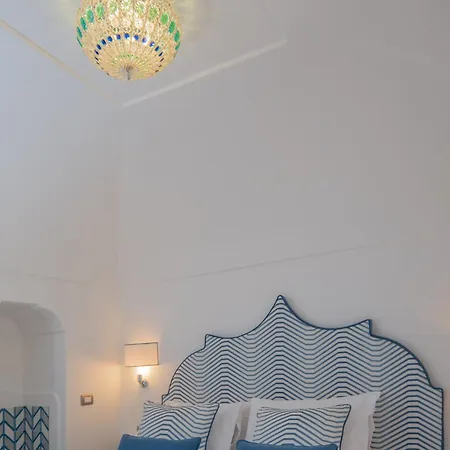 Milky Bed & Breakfast 3*