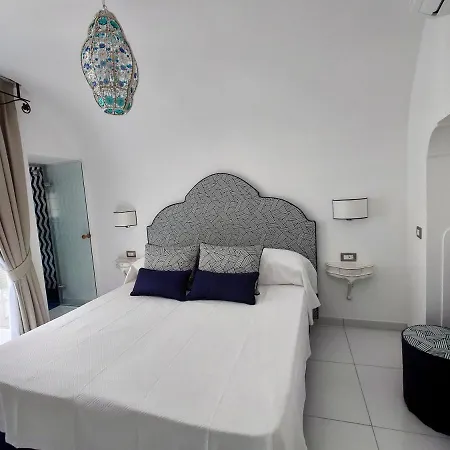 Milky Alojamento de Acomodação e Pequeno-almoço 4*